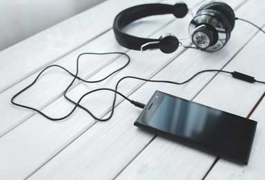 阿森纳女足问鼎首届女足冠军杯 温格现身颁奖典礼